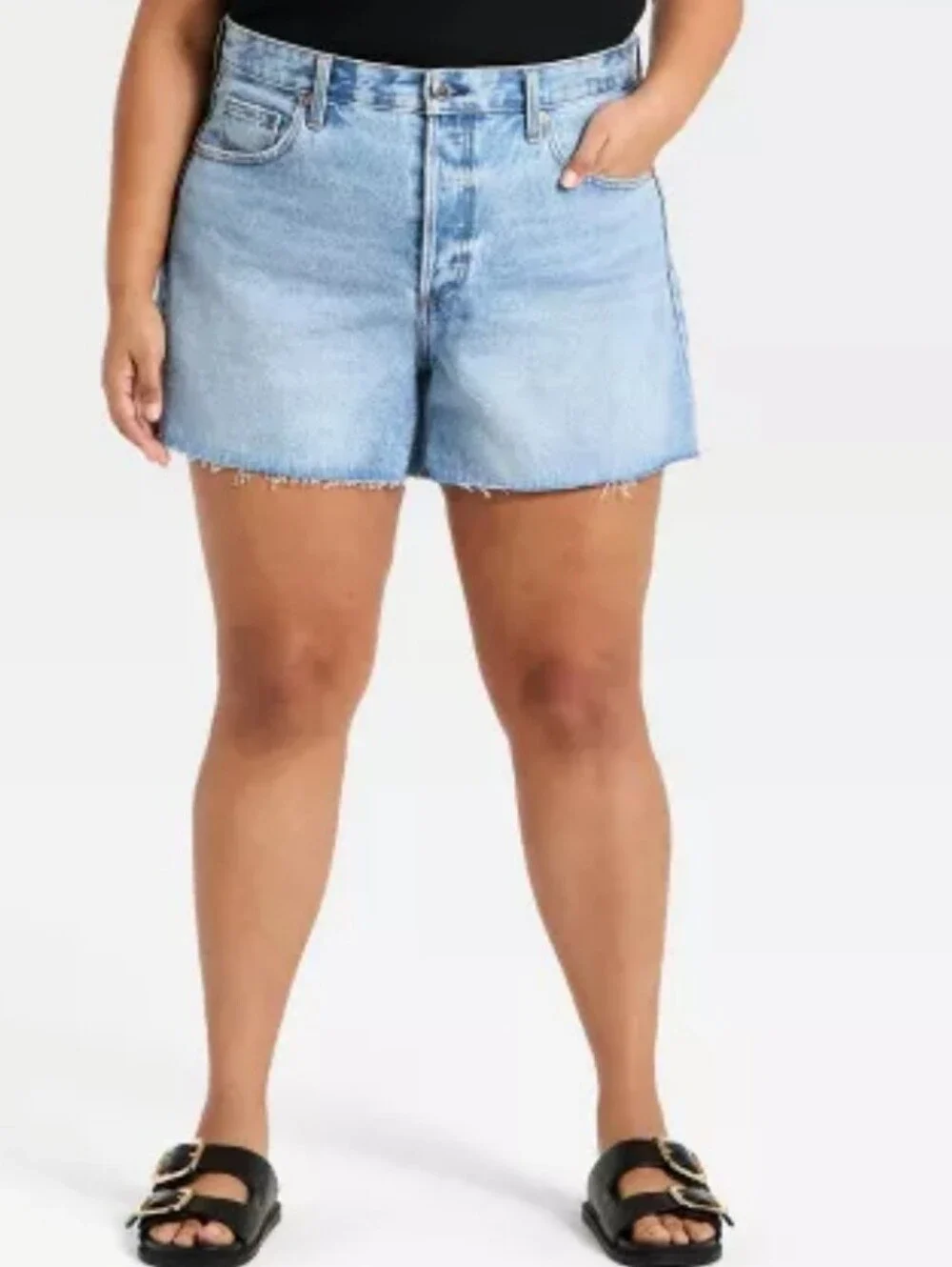 Women's Mid-Rise 90's Baggy Jean Shorts - Universal Thread Medium Wash 22